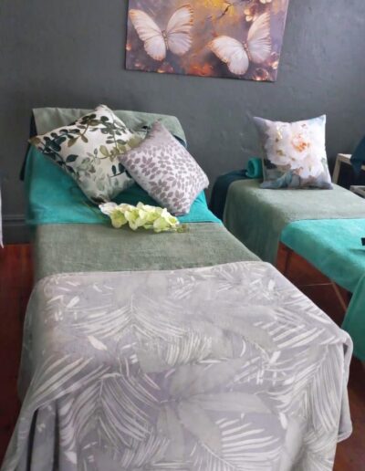 Butterfly Effect Holistic Massage and Beauty - Massage bed