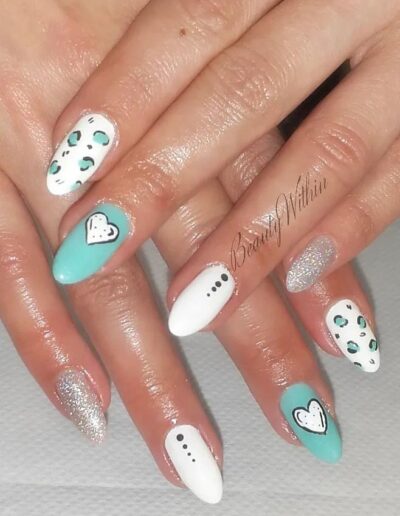BeautyWithin - Nails - Blue and White hearts