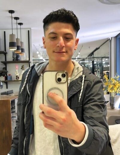 Great Touch Mobile Salon - Barber - Male haircut - selfie