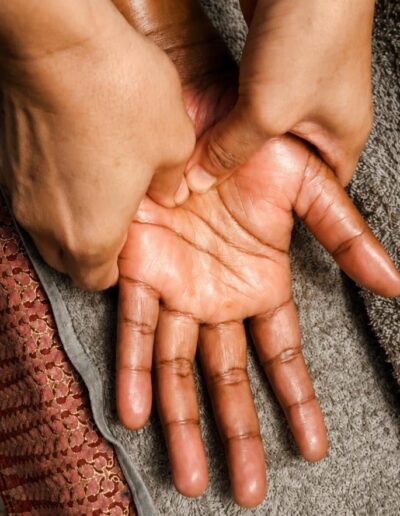 Oriental Thai Spa - Hand Massage - Extended Page