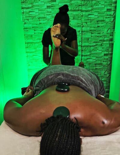 Emba Beauty Clinic - Hot Stone Massage