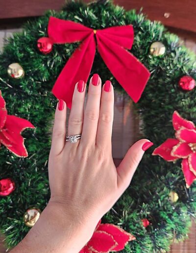 Eunice Mobile Beautybar - Red Christmas Gel Nails a