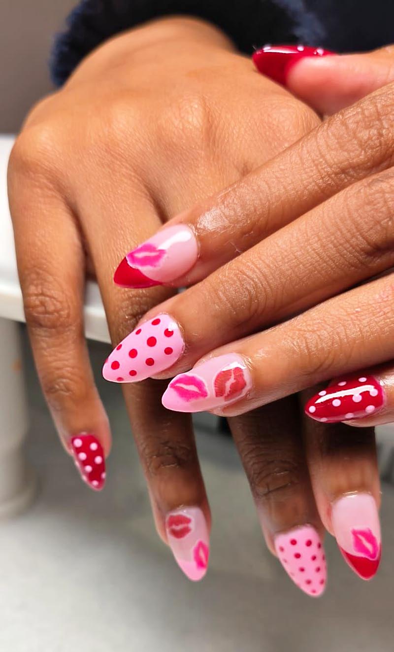 Smoochez - Spring promotion - Loyalty club savings - Red Heart Pink Nails a