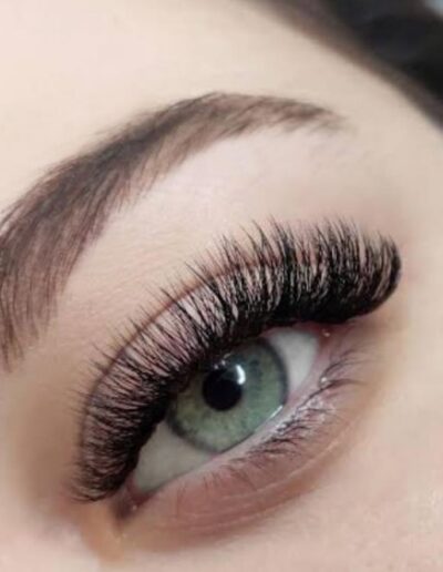 Individuelle Skin and Body - Lash Extensions 2a